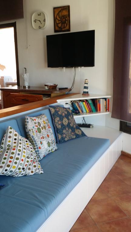 Vivienda Vacacional La Roca La Restinga Eksteriør bilde